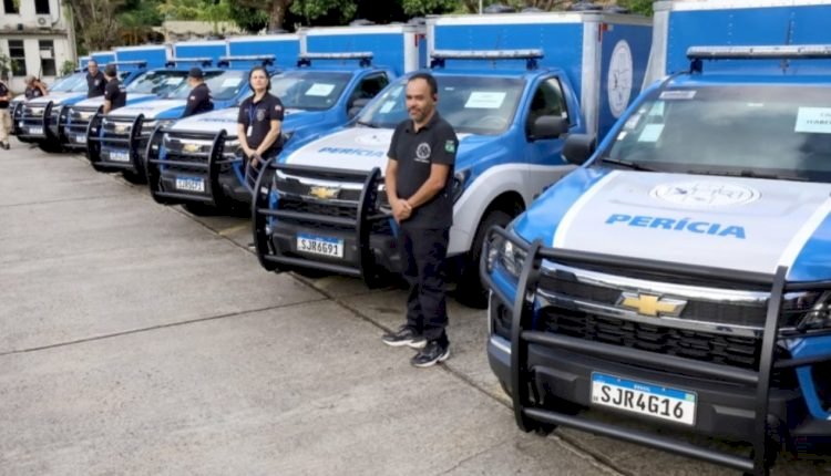 VALENÇA: Governo do Estado entrega novo ‘rabecão’ à Coordenadoria de Polícia Técnica