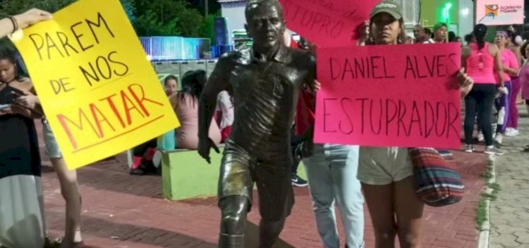 Ministério Público recomenda retirada de estátua em homenagem a Daniel Alves em Juazeiro