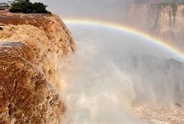 Vazão das Cataratas do Iguaçu sobe 3 vezes acima do normal